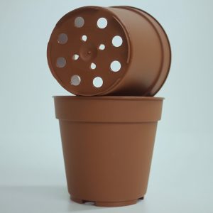 Flowerpot 12 cm 8° hoog voet 5 mm